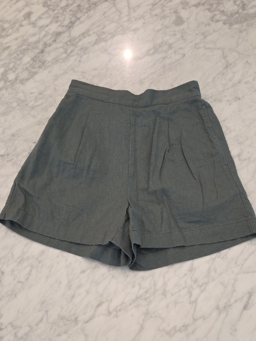 Madewell High-Waist Tailored Shorts in Blue Gray